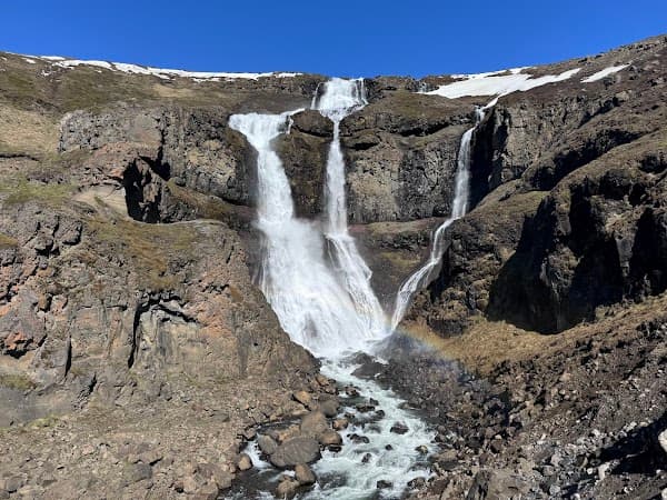 Rjúkandi Waterfall