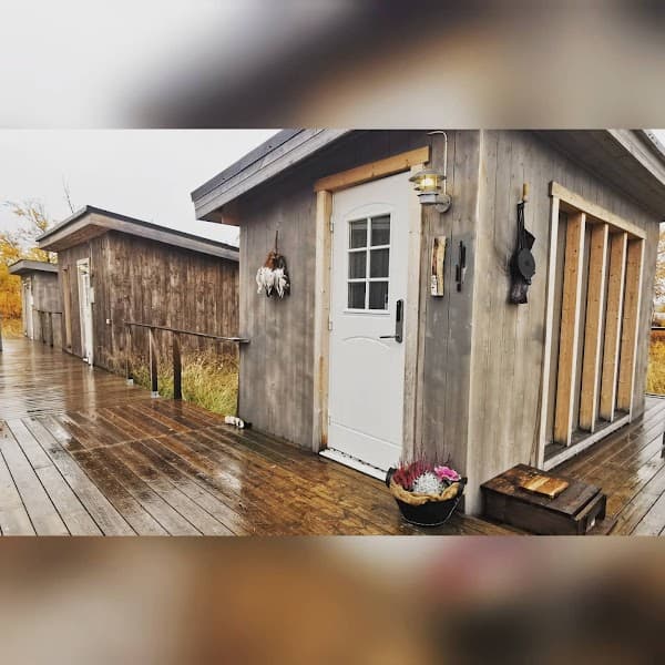 Arctic Gourmet Cabin