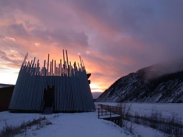 Dänojà Zho Cultural Centre