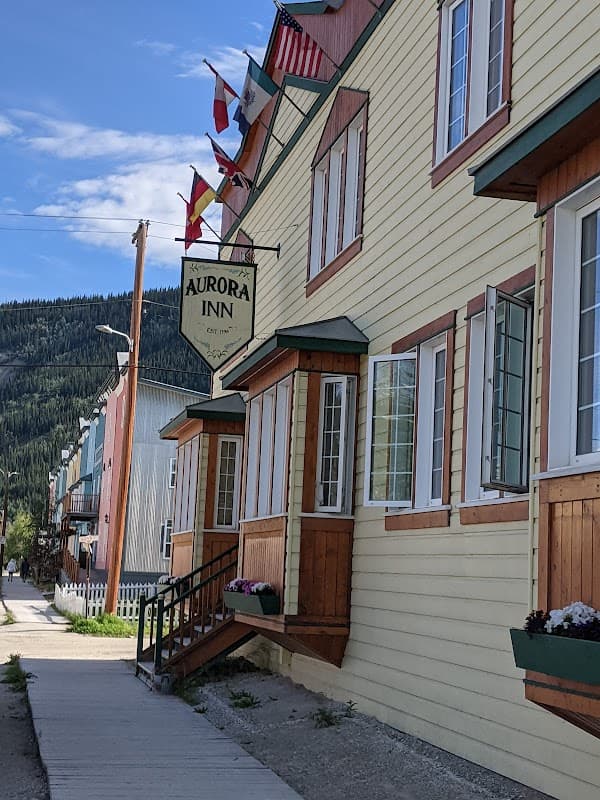 Aurora Inn