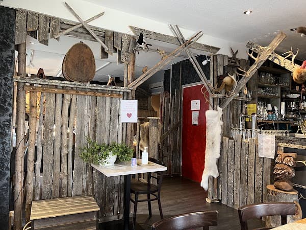 Nili-Poro Restaurant and Night Grill Poron Rykimä