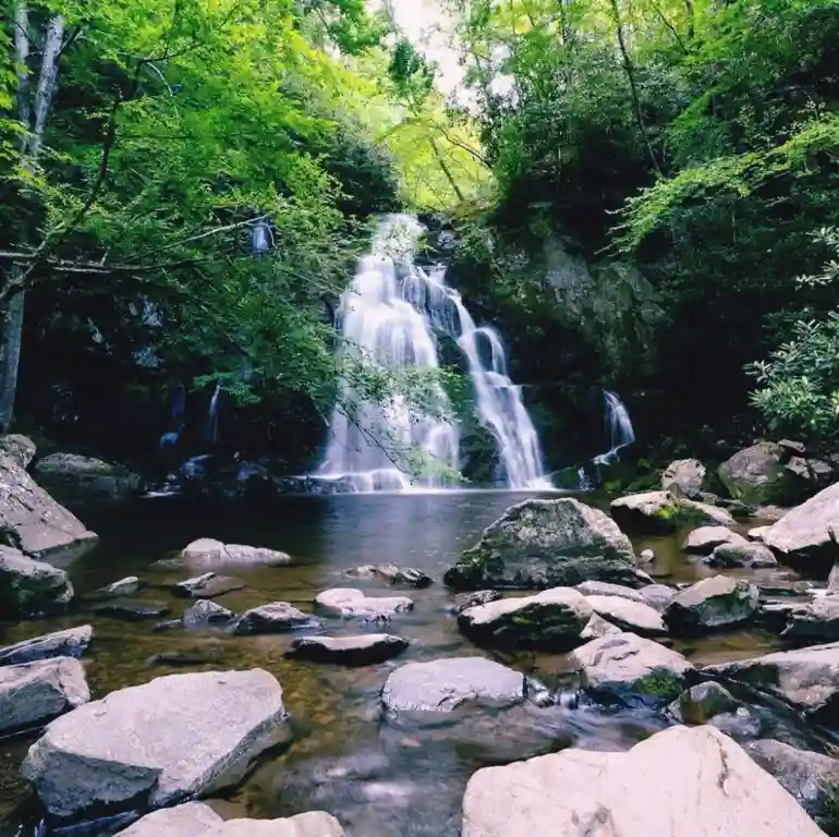 Romantic Things To Do in Townsend TN - Spruce Flats Falls