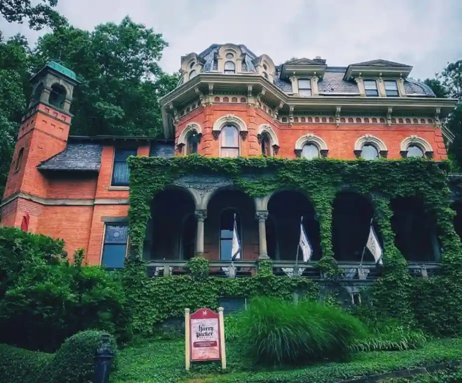 Things to Do in Jim Thorpe - Harry Packer Mansion