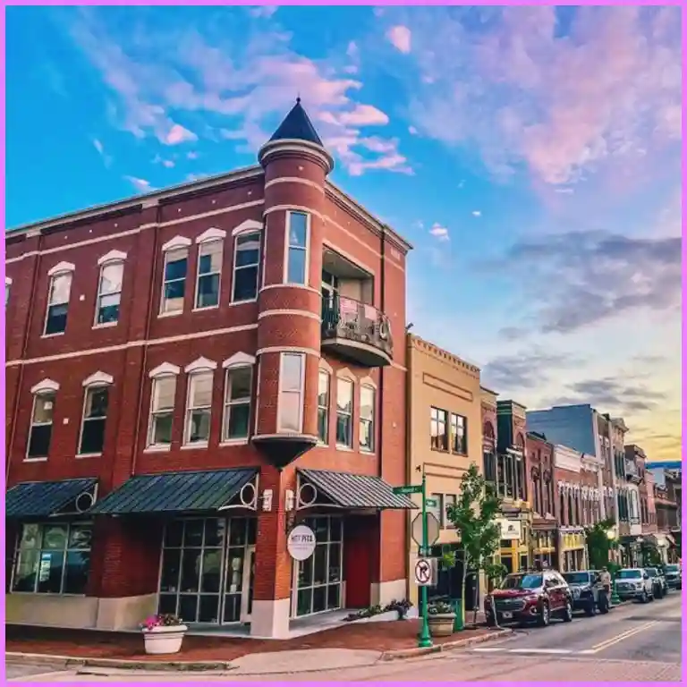Things To Do in Clarksville TN- Downtown Market